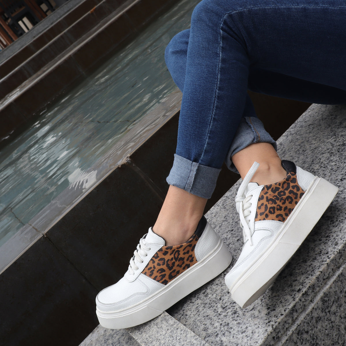 zapatilla lucia blanca print